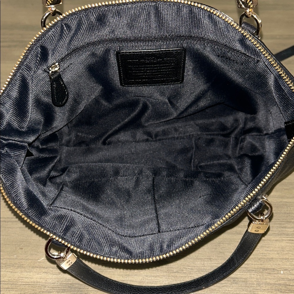 Coach Kelsey F33733 Black/ Gold Tone Hardware Pebble Leather Satchel - Picture 4 of 4